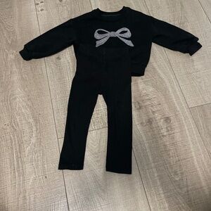 Gap Toddler Girl VintageSoft Sweatshirt Set: Color: Black Sz: 2T